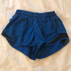 Lululemon Hotty Hot Short 2.5’